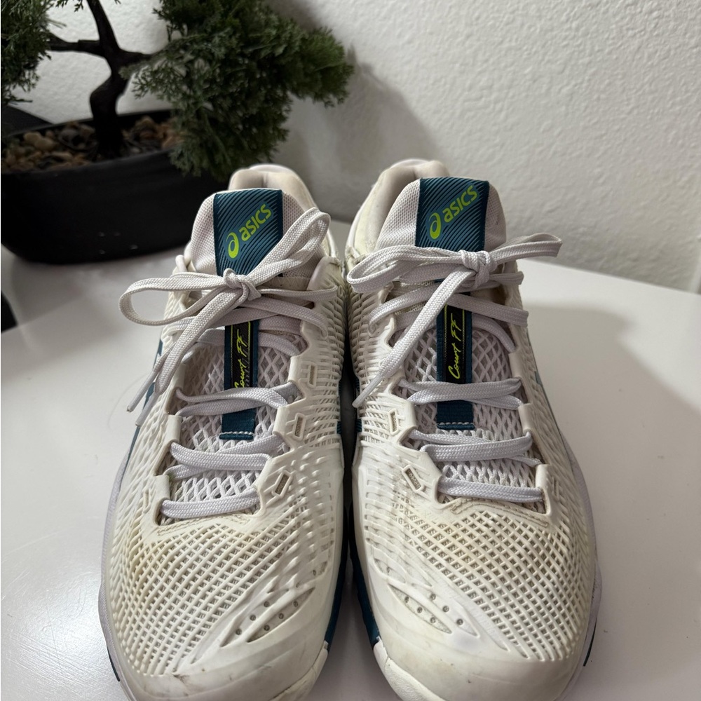 ASICS Cream and Teal Sneakers - Picture 2 of 7